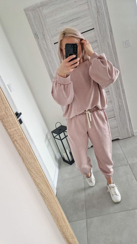 Komplet Dresowy Azara Masełko Brudny Róż