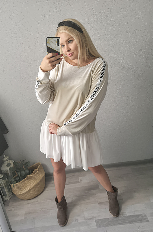 Sukienka Welurowa Beżowa